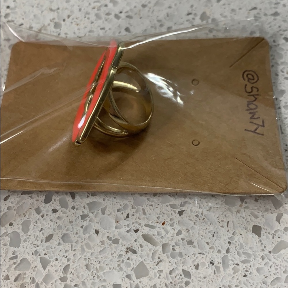 LIPS RING - Picture 2 of 3
